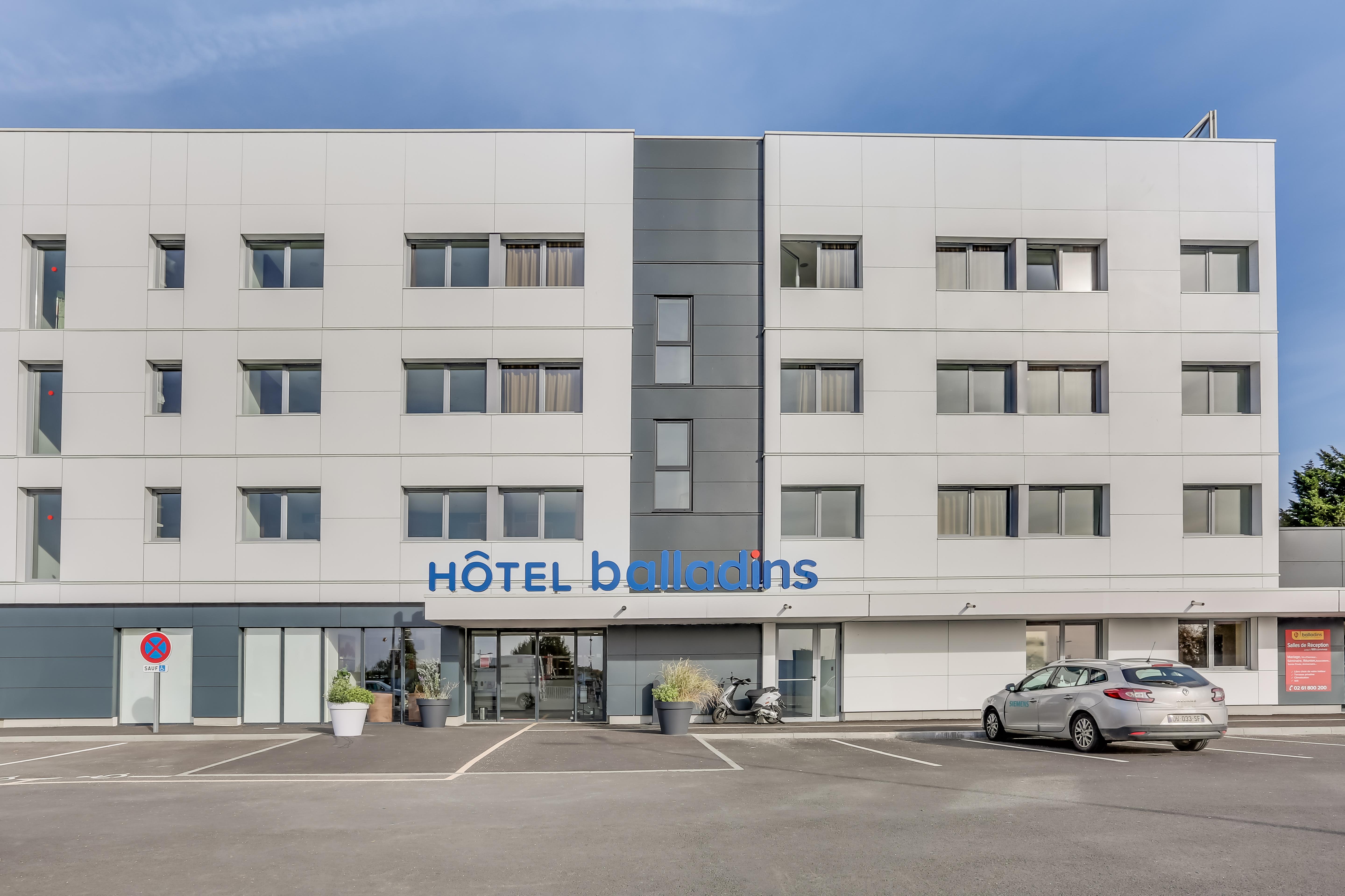 B&B Hôtel Caen Mémorial Saint-Contest Exterior foto